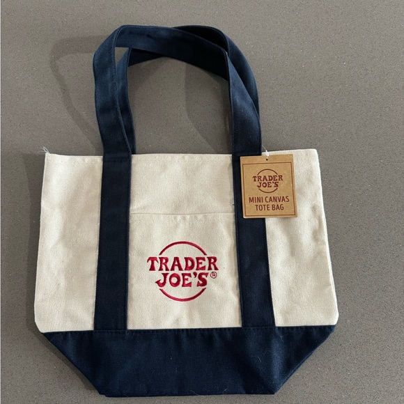 Trader Joe’s Mini Canvas Tote Bags set of 2 Navy Blue and Forest Green Trim NWT - Picture 2 of 5